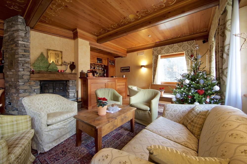 Hotel Croux كورمايور المظهر الخارجي الصورة